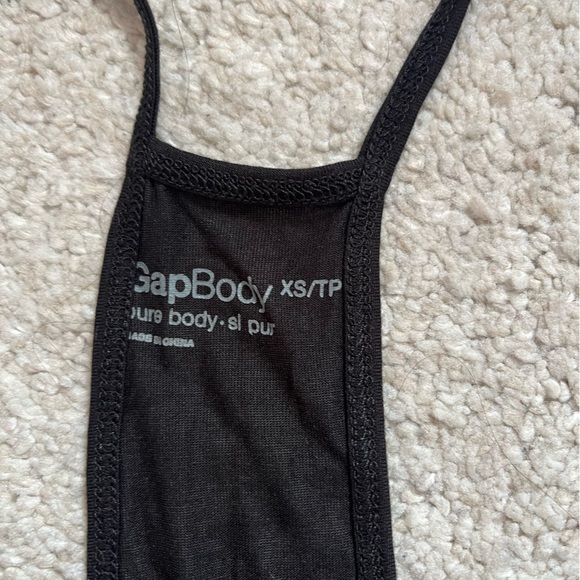 Gap body xs black camisole/top. - Picture 2 of 2